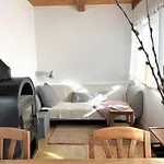 Authentisches Inselhaeuschen Feriehus