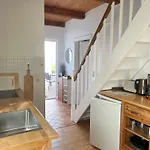 Feriehus Authentisches Inselhaeuschen